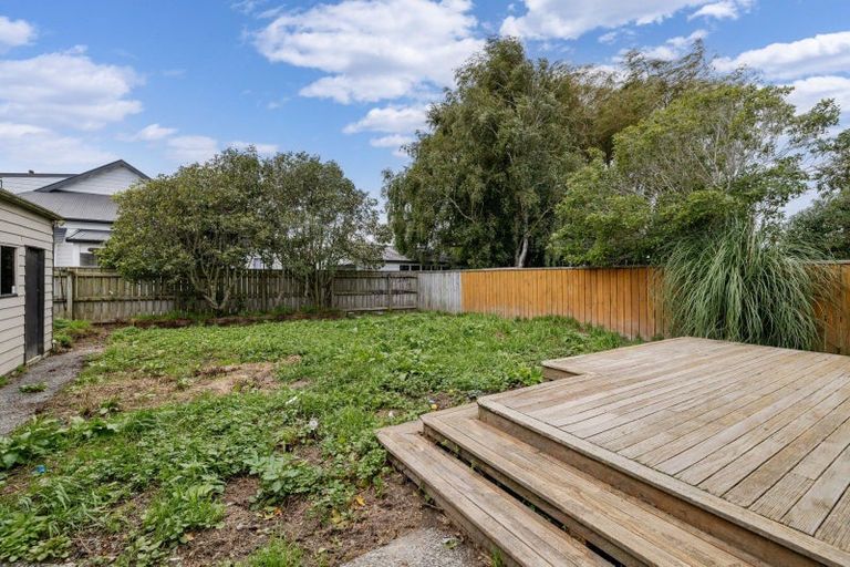 Photo of property in 6 Charles Cross Street, Longburn, Palmerston North, 4412
