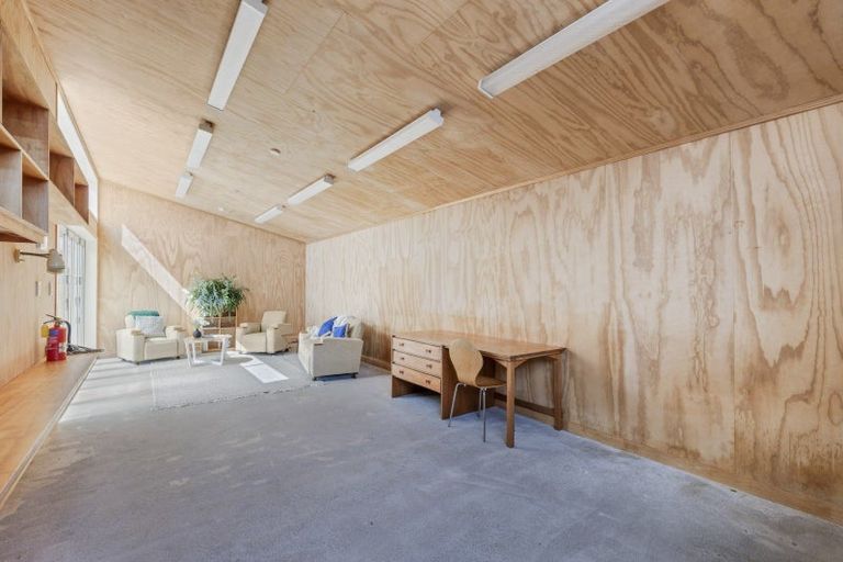 Photo of property in 5 Harris Street, Waitara, 4320