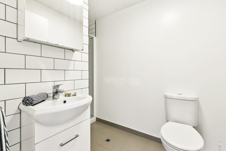 Photo of property in Quantum On Thorndon Quay, 6/163e Thorndon Quay, Pipitea, Wellington, 6011