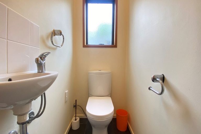 Photo of property in 12 Bragato Place, Chatswood, Auckland, 0626