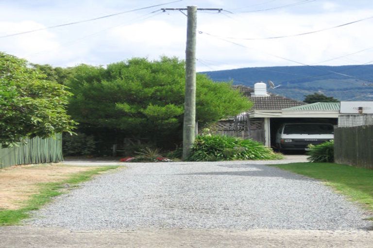 Photo of property in 37 Totara Park Road, Clouston Park, Upper Hutt, 5018