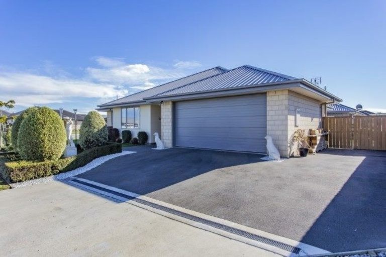 Photo of property in 38 Cassino Street, Rangiora, 7400