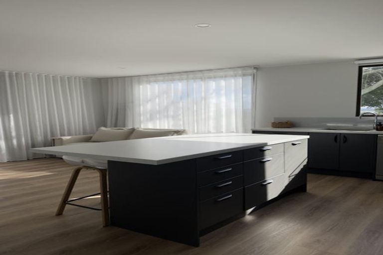 Photo of property in 1/48 Philomel Crescent, Bayswater, Auckland, 0622