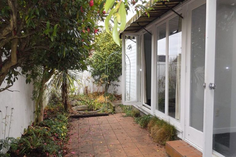 Photo of property in 11a Poynder Avenue, Merivale, Christchurch, 8014