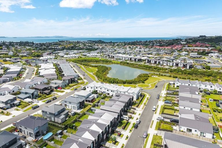 Photo of property in 7 Fairgray Lane, Red Beach, 0932