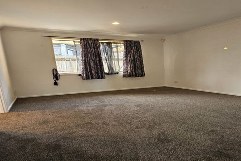 Photo of property in 50 Senator Drive, Manurewa, Auckland, 2105