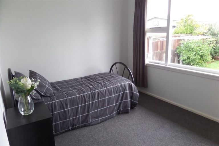 Photo of property in 5 Dunluce Place, Hornby, Christchurch, 8042