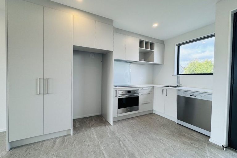 Photo of property in 5a Malaga Crescent, Harewood, Christchurch, 8051