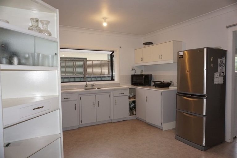 Photo of property in 15 Hannan Street, Levin, 5510