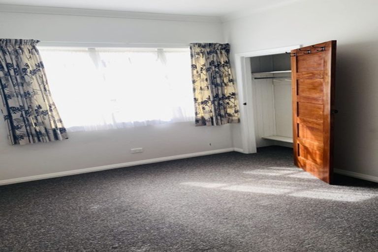 Photo of property in 73a Waiuta Street, Titahi Bay, Porirua, 5022