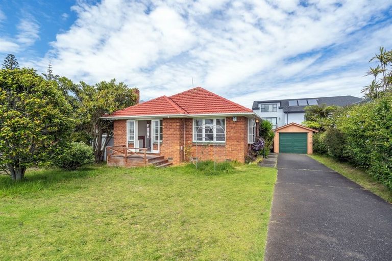 Photo of property in 20 Waterloo Road, Milford, Auckland, 0620