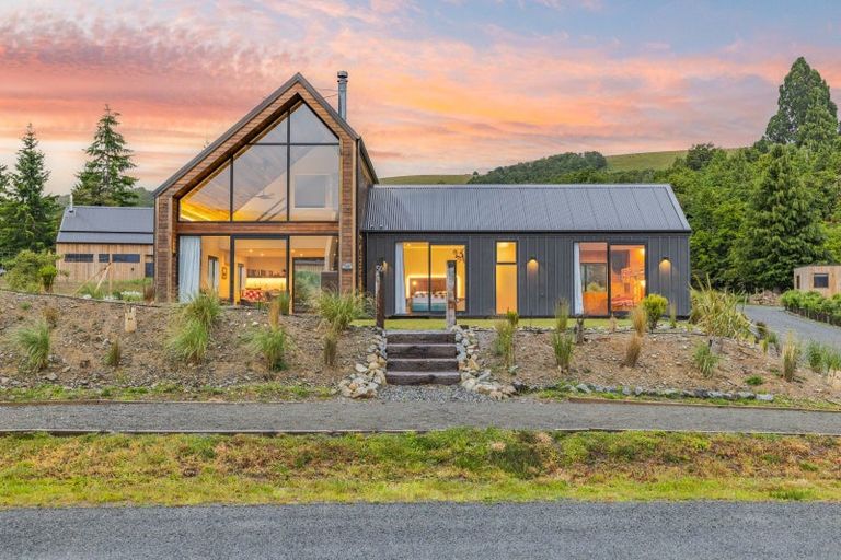 Photo of property in 50 Luge Loop, Castle Hill, 7580