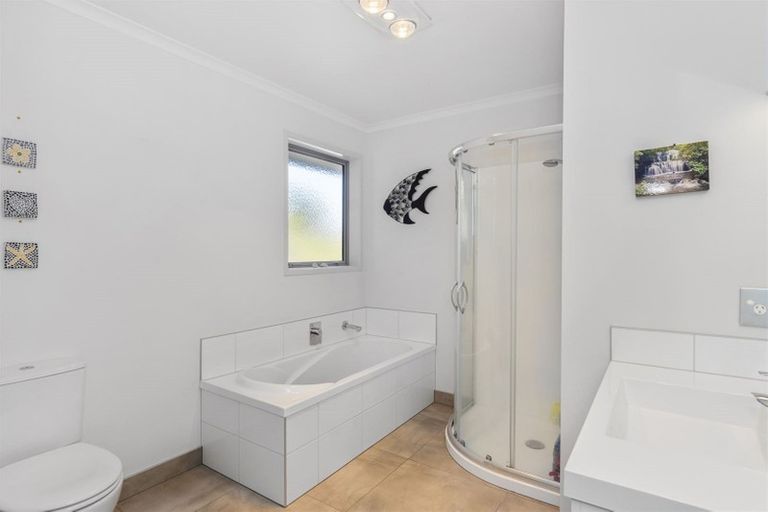 Photo of property in 23 Elena Place, Welcome Bay, Tauranga, 3112