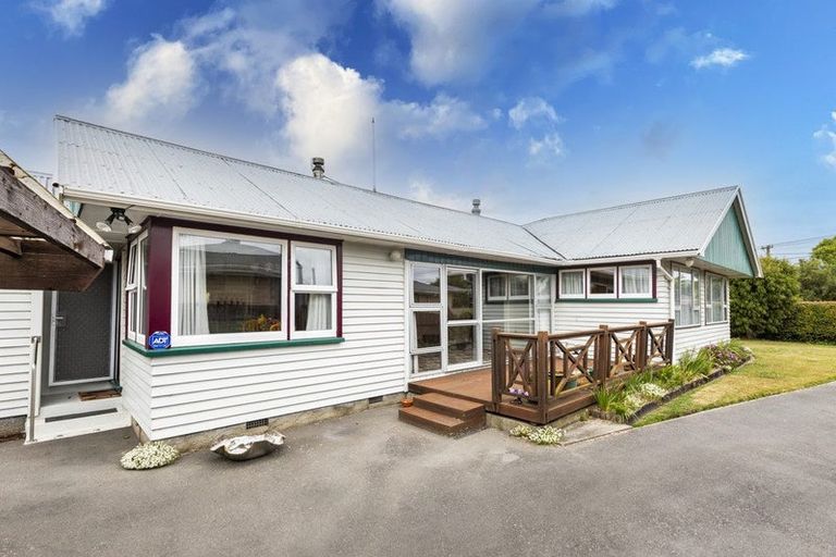 Photo of property in 15 Whitehall Street, Mairehau, Christchurch, 8013