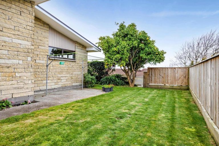 Photo of property in 65 Belt Road, New Plymouth, 4310