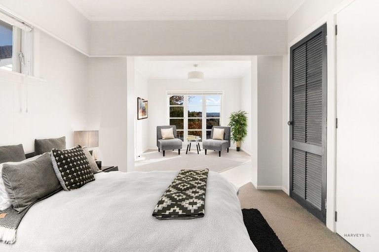 Photo of property in 32 Captain Scott Road, Glen Eden, Auckland, 0602