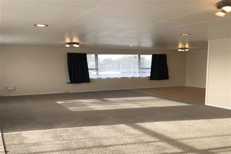 Photo of property in 5 Mataura Place, Clover Park, Auckland, 2019