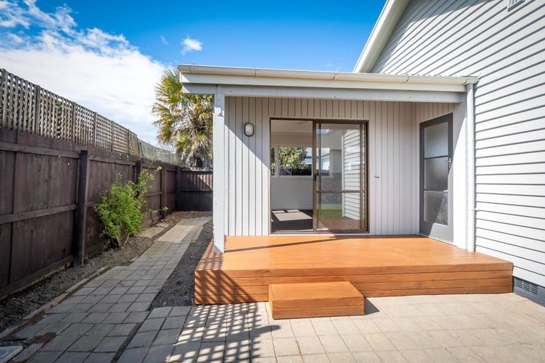 Photo of property in 17b Ottawa Road, Wainoni, Christchurch, 8061