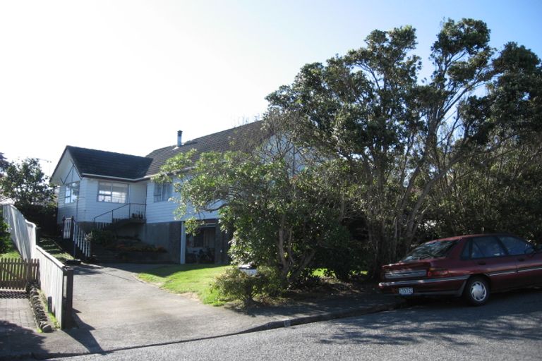 Photo of property in 91 Kingsley Street, Stokes Valley, Lower Hutt, 5019