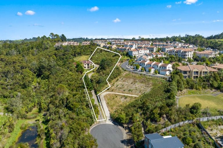 Photo of property in 27 Living Stream Road, Albany Heights, Auckland, 0632