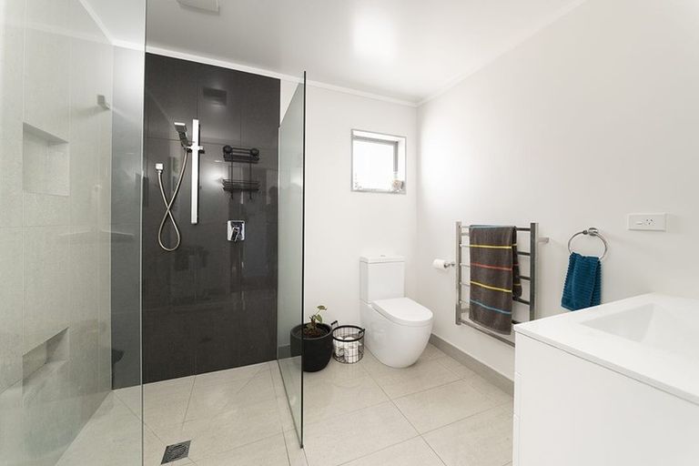 Photo of property in 28 Hall Road, Pataua North, Whangarei, 0175