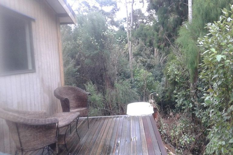 Photo of property in 82 Opanuku Road, Henderson Valley, Auckland, 0612