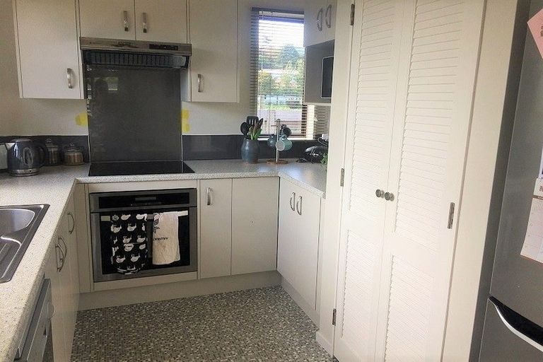 Photo of property in 57c Raumati Road, Raumati Beach, Paraparaumu, 5032