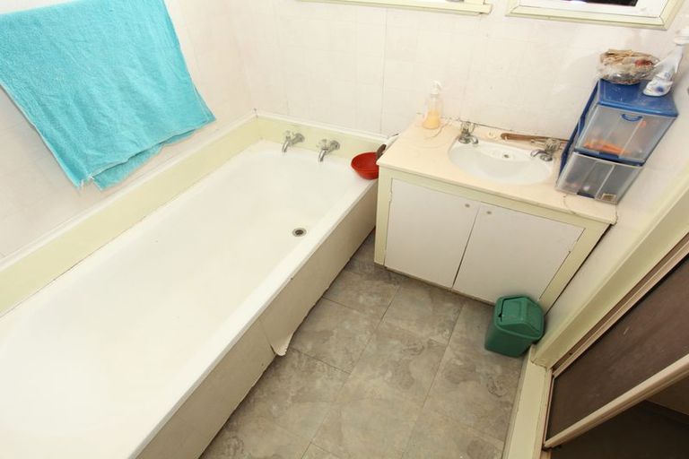 Photo of property in 20 Keats Crescent, Enderley, Hamilton, 3214