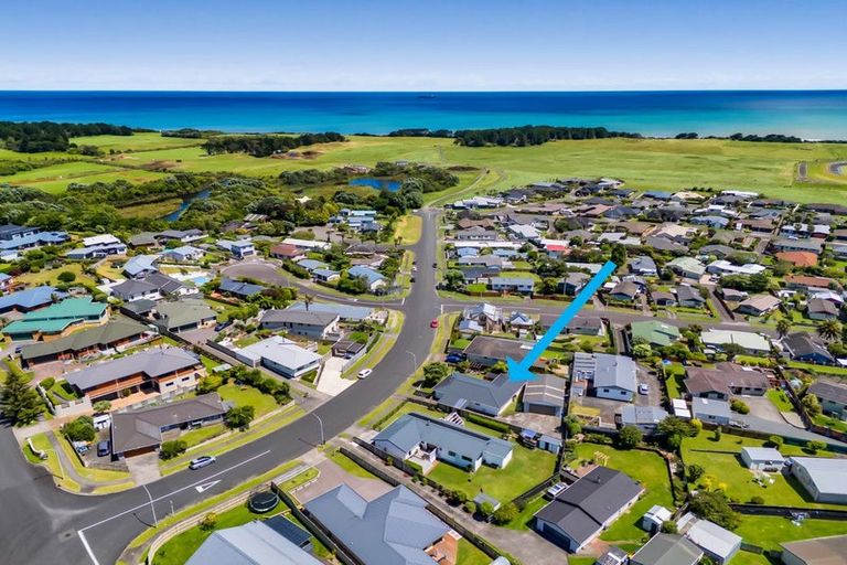 Photo of property in 8 Ellesmere Avenue, Bell Block, New Plymouth, 4312