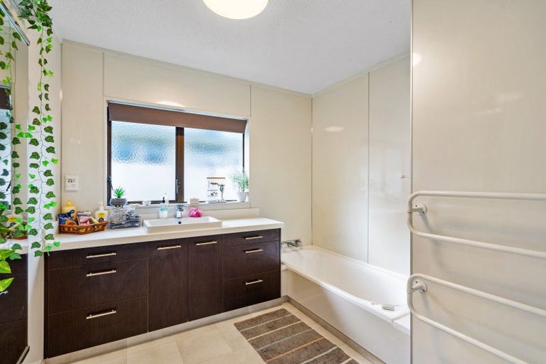 Photo of property in 6 Cumberland Rise, Taradale, Napier, 4112