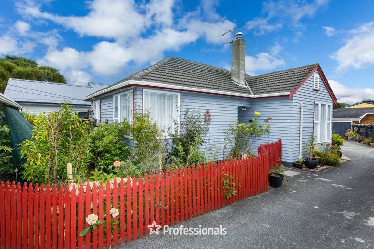 Photo of property in 18 Seddon Street, Wallaceville, Upper Hutt, 5018