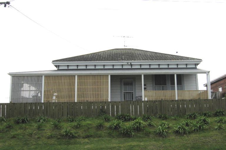 Photo of property in 21 Ruapehu Street, Castlecliff, Whanganui, 4501