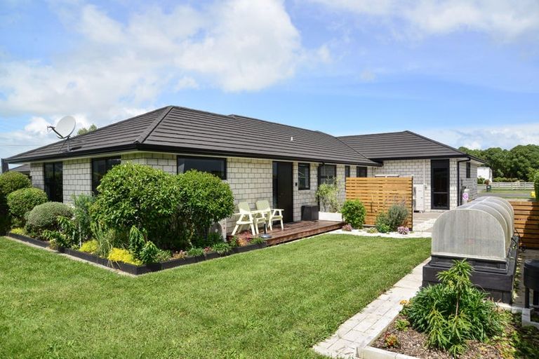 Photo of property in 2 Alan Livingston Drive, Cambridge, 3434