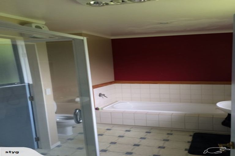 Photo of property in 20 Realm Drive, Paraparaumu, 5032