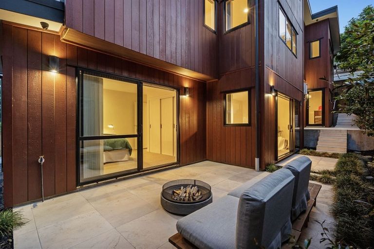 Photo of property in 73b East Coast Road, Castor Bay, Auckland, 0620