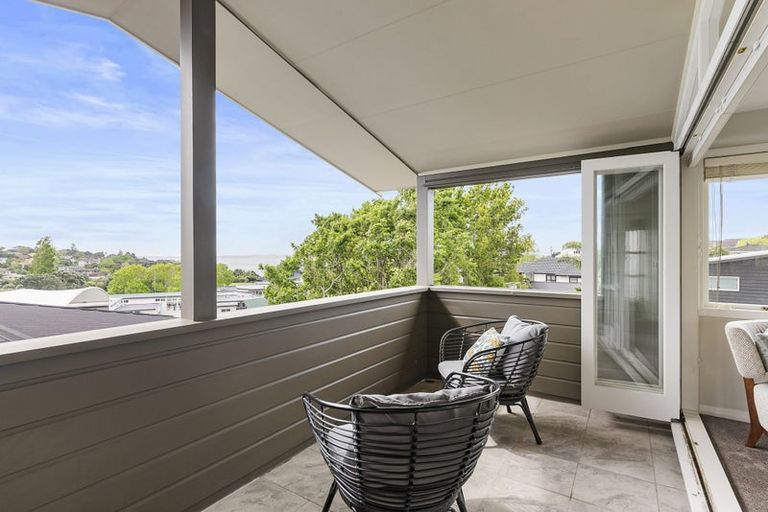 Photo of property in 104 Mellons Bay Road, Mellons Bay, Auckland, 2014