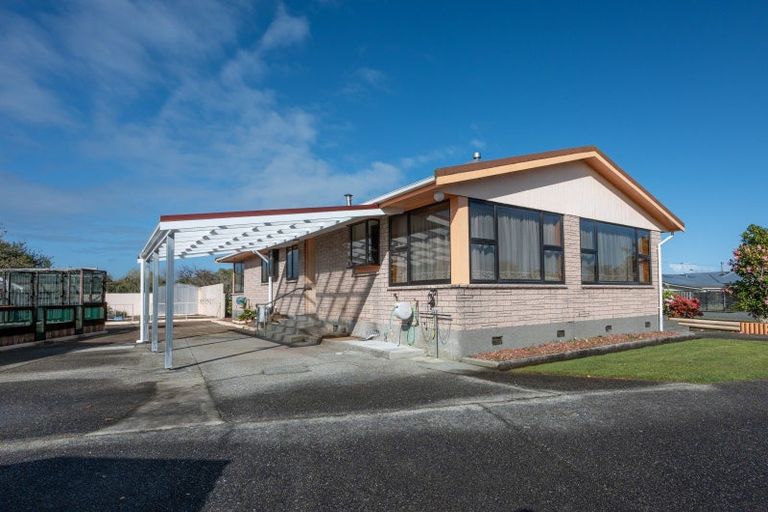 Photo of property in 10 Hoffman Street, Hokitika, 7810