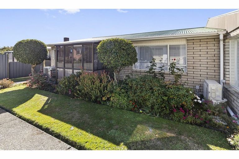 Photo of property in 2/16 Trafalgar Street, Maori Hill, Timaru, 7910