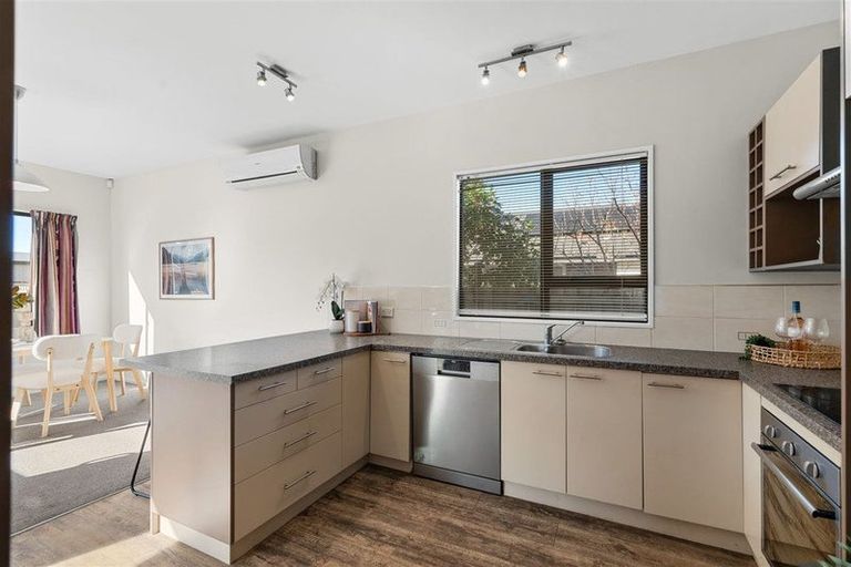 Photo of property in 90 Condell Avenue, Papanui, Christchurch, 8053