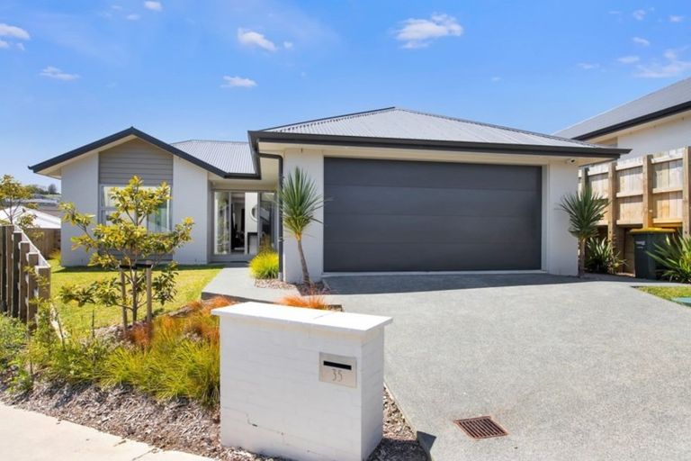 Photo of property in 35 Fairwater Road, Warkworth, 0910