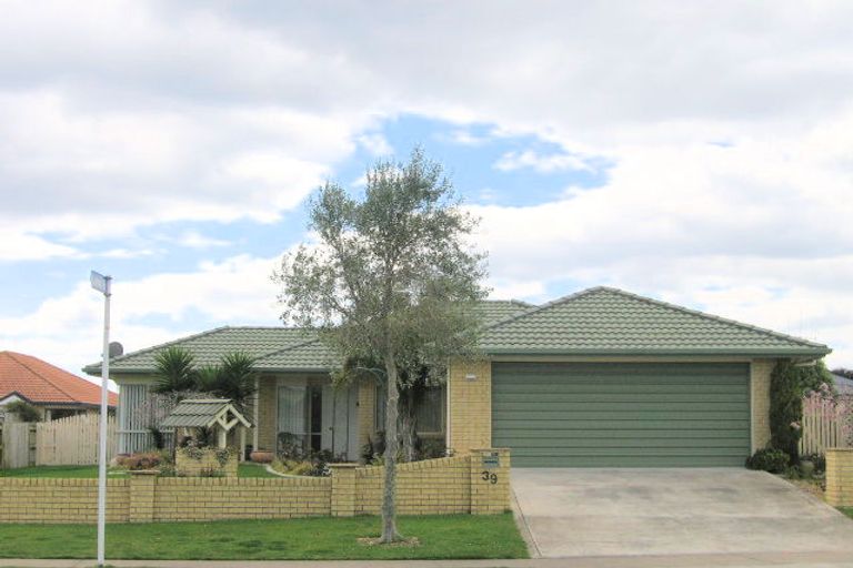 Photo of property in 39 Olympus Grove, Papamoa Beach, Papamoa, 3118