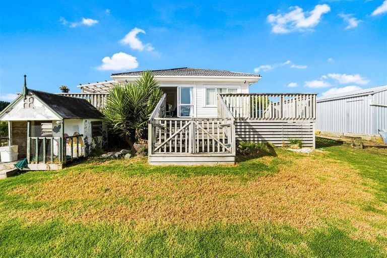 Photo of property in 87 Mititai Road, Waiotira, 0193