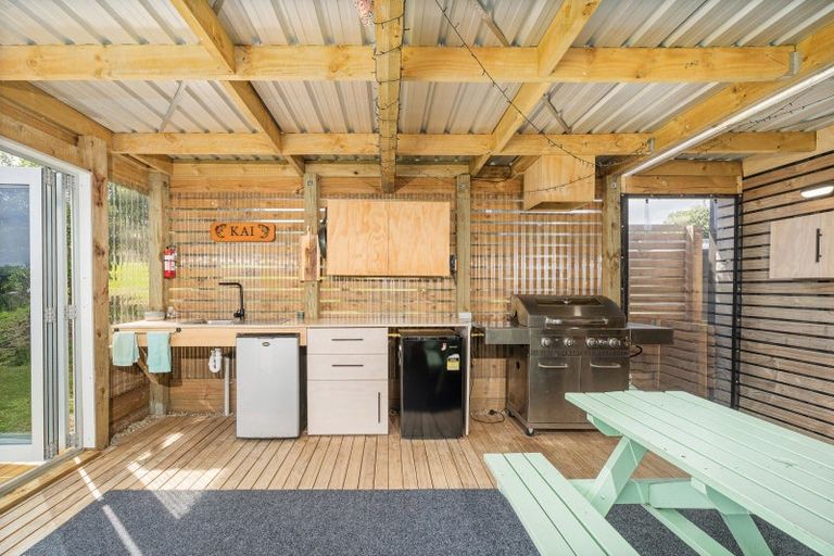 Photo of property in 24 Oliver Leighs Drive, Cooks Beach, 3591