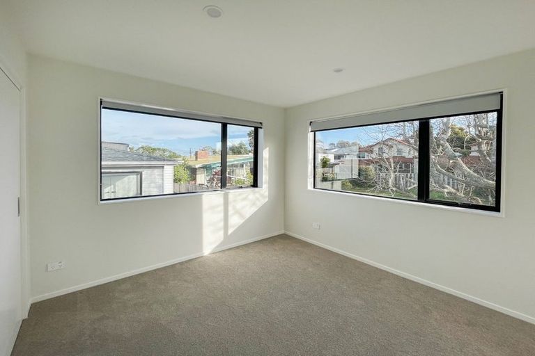 Photo of property in 83c Hastings Road, Mairangi Bay, Auckland, 0630