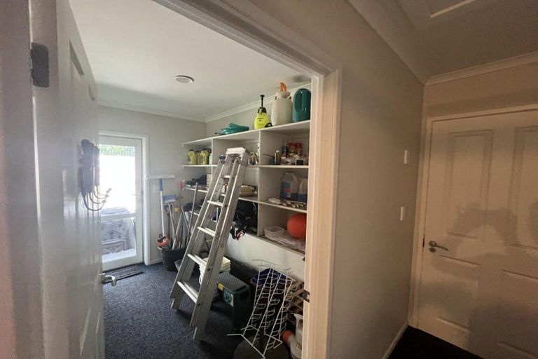 Photo of property in 2 Manukaka Heights, Hurdon, New Plymouth, 4310