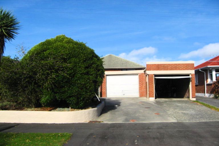 Photo of property in 120 Centennial Avenue, Helensburgh, Dunedin, 9010