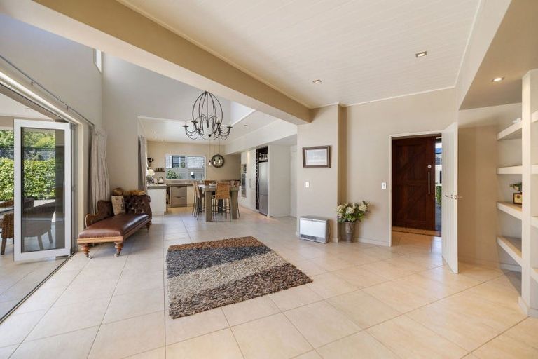 Photo of property in 17 Fox's Terrace, Arrowtown, 9302