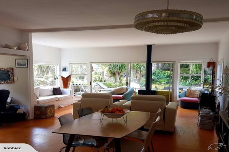 Photo of property in 54 Beach Valley Road, Piha, New Lynn, 0772