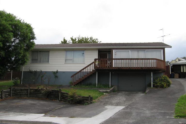 Photo of property in 2 Blue Way, Glendene, Auckland, 0602