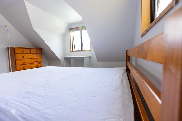 Photo of property in 7b Caples Place, Fernhill, Queenstown, 9300